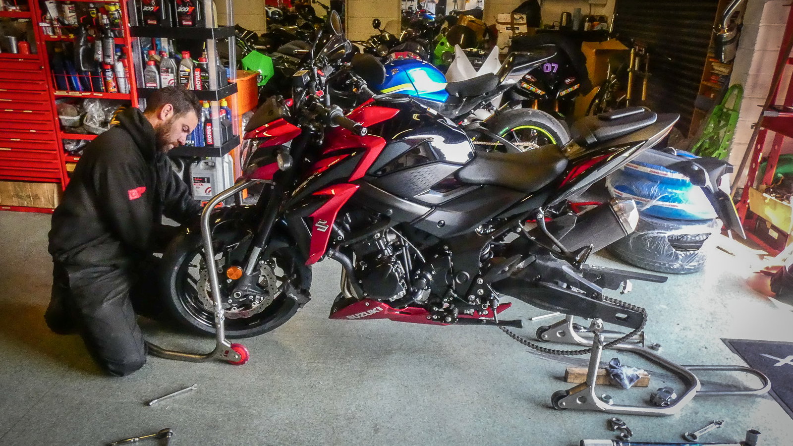 GSX-S750 tyre fitting